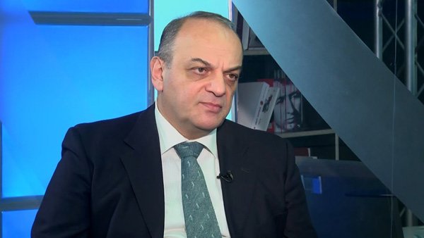 «Если Азербайджан включит Сюник в свой закон об административно-территориальном делении, то что тогда будет делать премьер-министр РА?»