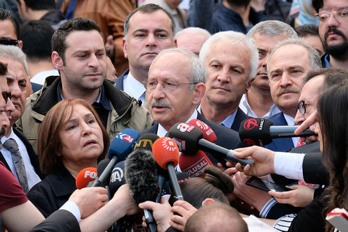 В Турции лидеры оппозиции призвали к досрочным президентским выборам. AnalitikaUA