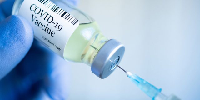 «Нет никаких доказательств того, что вакцины вызывают бесплодие»