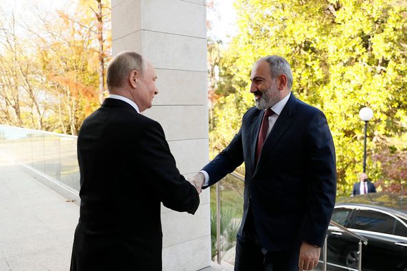 В Сочи началась трехсторонняя встреча Никола Пашиняна, Владимира Путина и Ильхама Алиева
