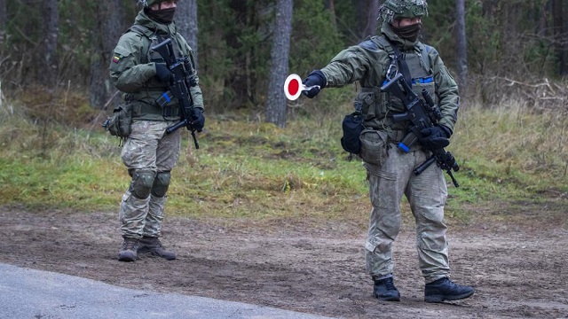 Литва введет режим ЧП на границе с Польшей. Euronews