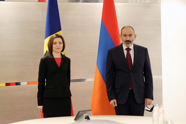 Никол Пашинян провел встречу с Майей Санду: стороны подчеркнули важность развития экономических связей между Арменией и Молдовой