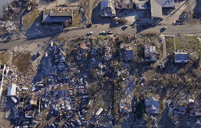 Число жертв торнадо в Кентукки возросло до 80. ТАСС