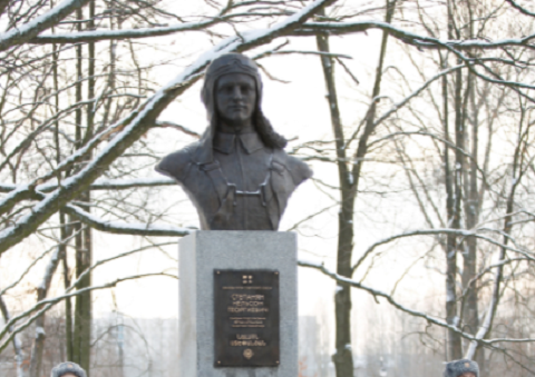 В Санкт-Петербурге был открыт памятник легендарному пилоту Второй Мировой Войны Нельсону Степаняну