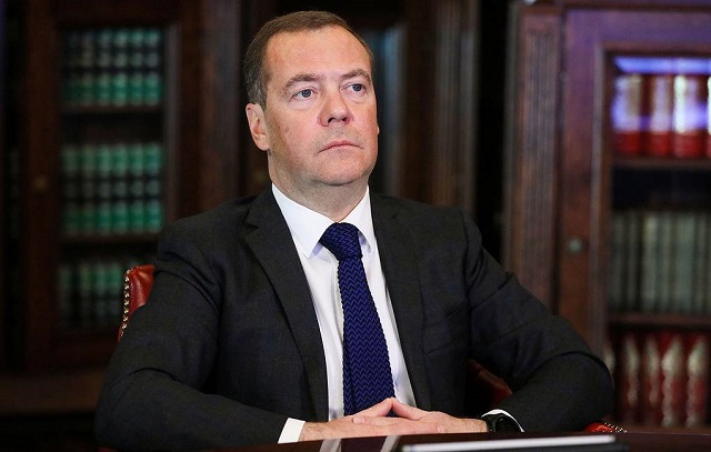 Медведев заявил, что Россия не боится анонсированных Западом «адских» санкций. ТАСС