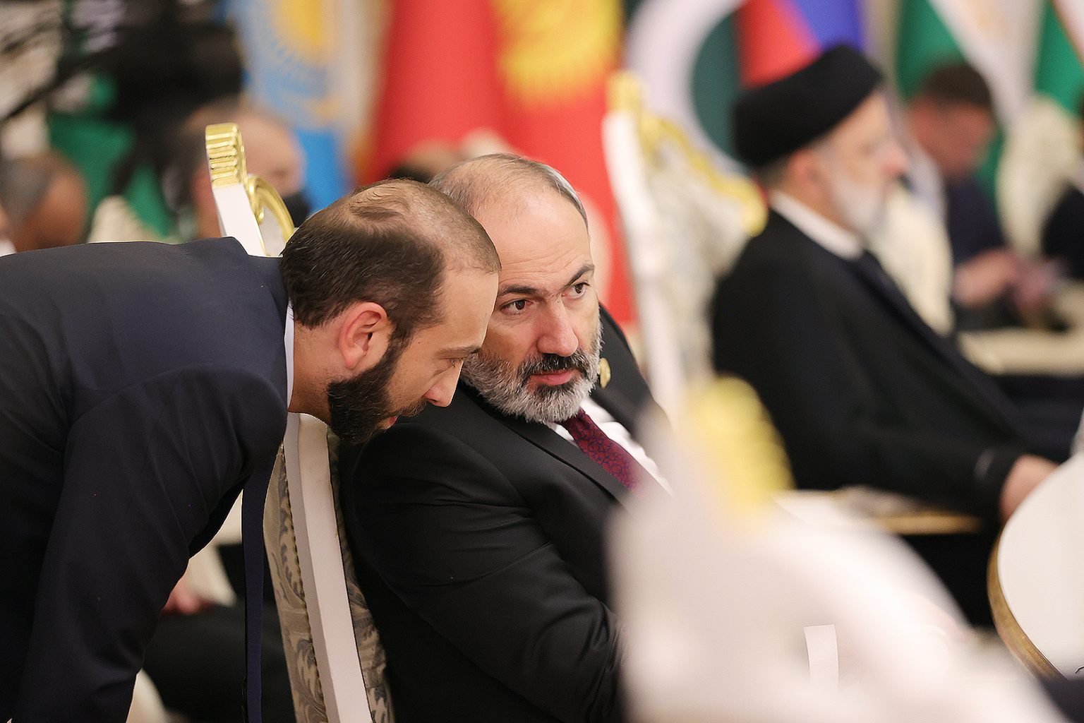 Диалог Ереван-Анкара стартует: Чавушоглу уже называет Мирзояна «другом»