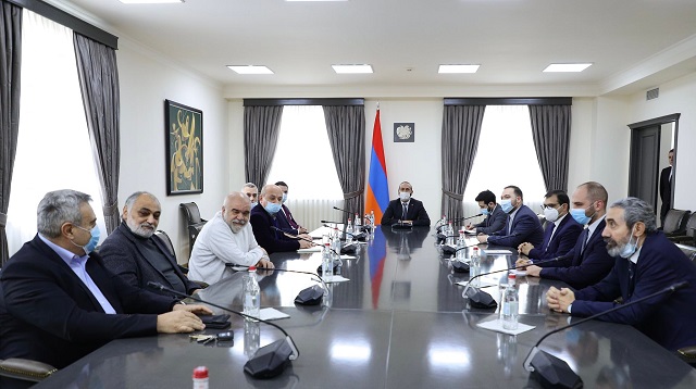 В ходе встречи состоялся обмен мнениями относительно процесса нормализации отношений между Арменией и Турцией