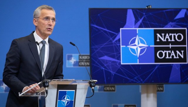 НАТО не имеет военнослужащих в Украине и не собирается их отправлять. Столтенберг