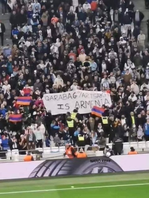 «Арцах — это Армения»․ Плакат во время футбольного матча в Марселе