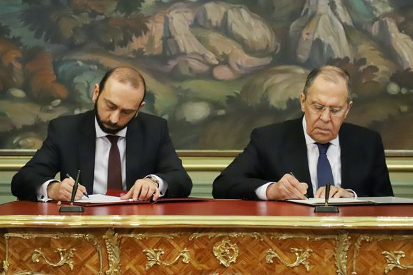 Мирзоян и Лавров подписали План консультаций