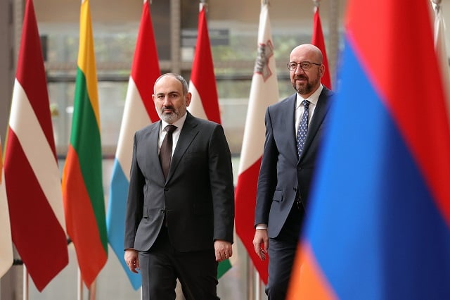 Премьер-министр Пашинян и Шарль Мишель обменялись мнениями о реализации договоренностей, достигнутых на состоявшейся 14 декабря прошлого года в Брюсселе трехсторонней встрече