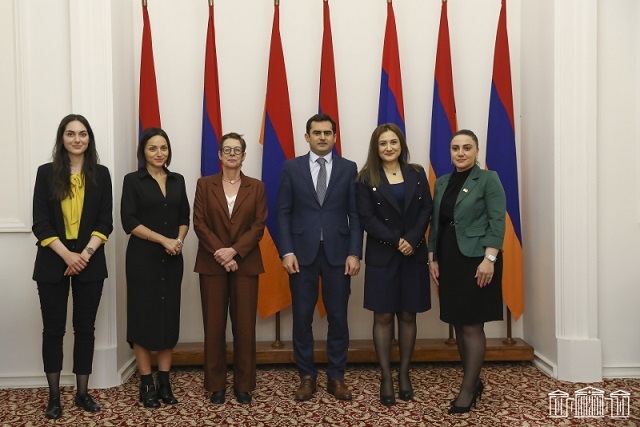Акоп Аршакян особо подчеркнул высокий уровень межгосударственных политических отношений между Францией и Арменией