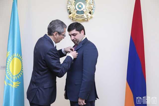 Вагаршак Акопян удостоен государственной награды Казахстана