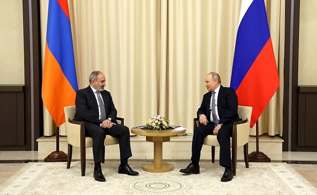 «В центре нашего внимания будут и вопросы безопасности, в том числе связанные с Карабахом. Проблем остаётся много, согласен с Вами». Путин — Пашиняну