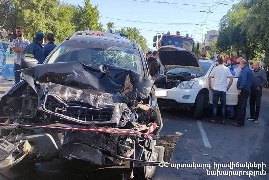 ДТП на проспекте Аршакуняц: есть пострадавшие