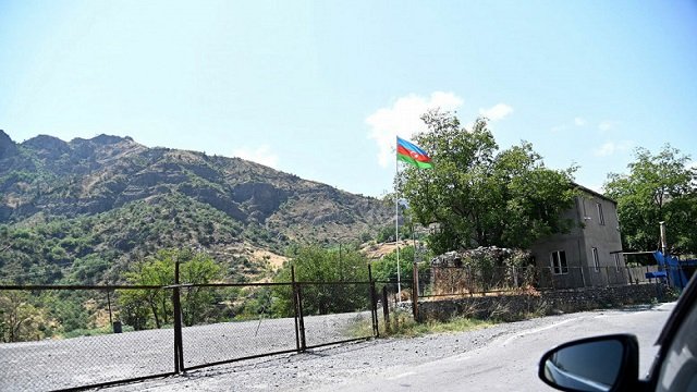 Азербайджан определился с местами пограничных пунктов на границе с Арменией. JAMnews