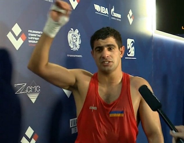 Амбарцум Акопян и Рафаэль Ованнисян из Армении продолжают борьбу на чемпионате Европы по боксу