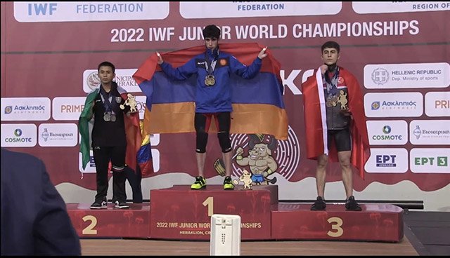 Гарник Чолакян стал победителем юношеского чемпионата мира по тяжелой атлетике