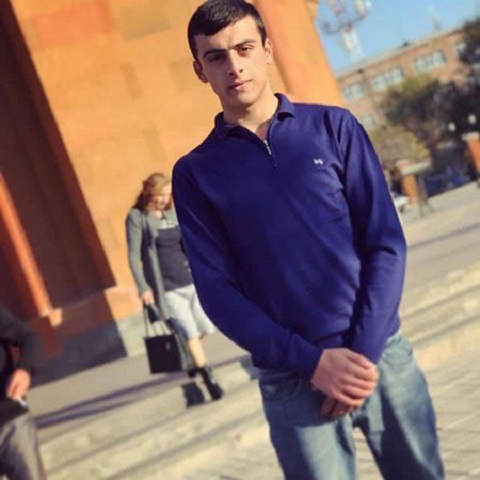 Погибший от выстрела противника 19-летний армянский военнослужащий был родом из села Бюракан. News.am