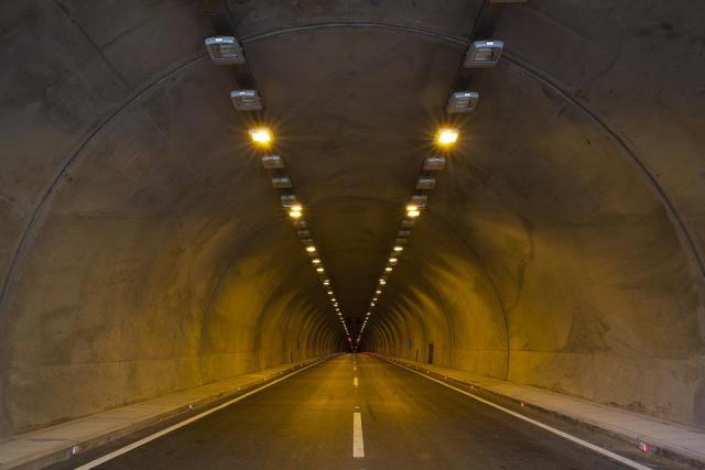 Пушкинский тоннель временно обесточен