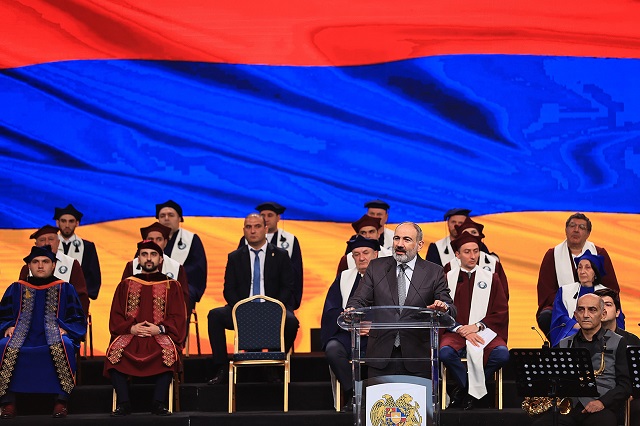 Правительство объявило целью превратить Армению в технологическую страну: премьер-министр принял участие в выпускной церемонии Национального политехнического университета