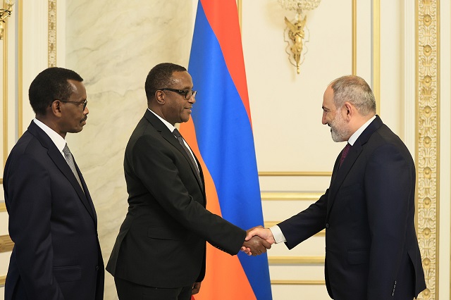 Премьер-министр высоко оценил сотрудничество между Арменией и Руандой в рамках Международной организации Франкофонии и выразил надежду, что оно также будет способствовать развитию двусторонних отношений