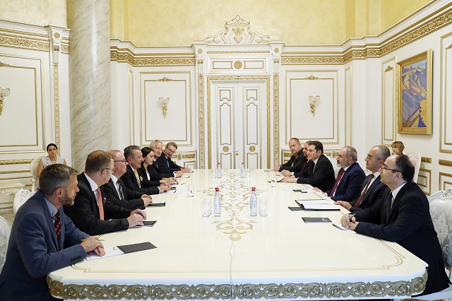 Армяно-германские связи динамично развиваются: премьер-министр принял делегацию земли Саксония-Анхальт