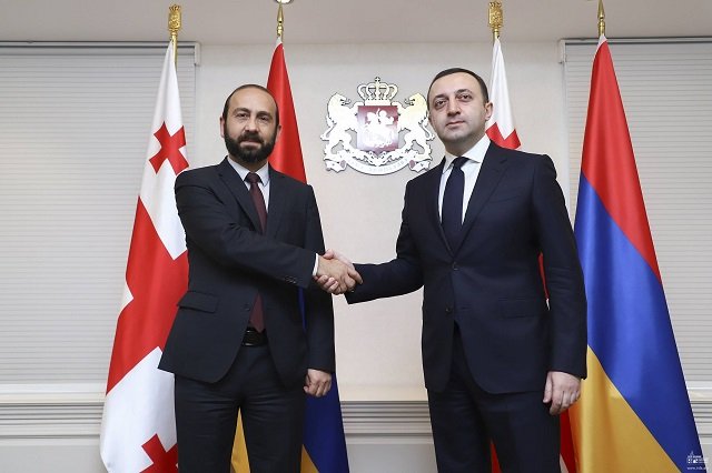 Дальнейшее развитие отношений с Грузией имеет для Армении стратегическое значение. Арарат Мирзоян