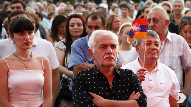 Тадевос Аветисян: «Обещали «бэйби-бум» и иммиграцию, но постоянное население нашей страны уменьшилось»