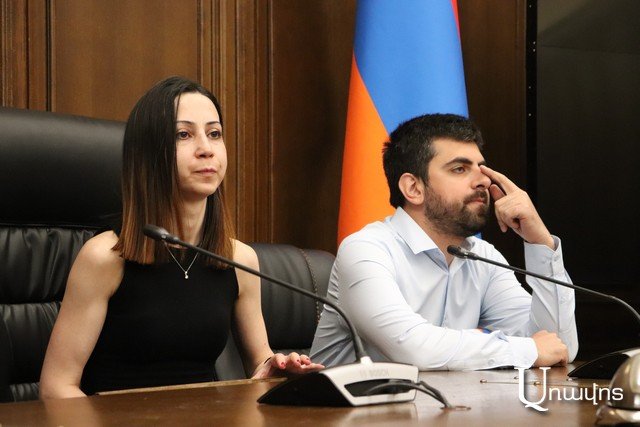 «Турция консультируется с Азербайджаном, ну и пусть они консультируется, нас должно интересовать то, что нам выгодно — граница должна быть открыта, Армения должна дышать»: Мария Карапетян