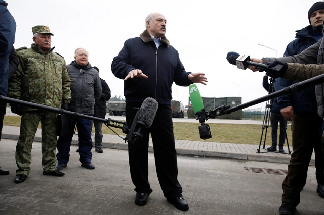В Беларуси не менее пяти журналистов предстанут перед судом за репортажи