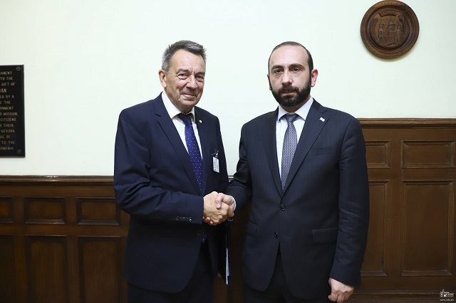 Глава внешнеполитического ведомства Армении высоко оценил деятельность МККК по реагированию на проблемы, касающиеся возвращения армянских военнопленных и заложников, находящихся в Азербайджане