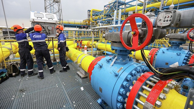 «Газпром» и CNPC подписали соглашение о поставках газа за рубли и юани. РИА Новости