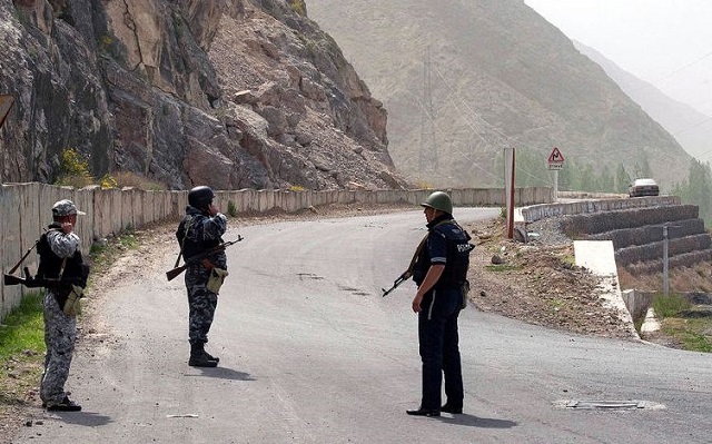На границе Киргизии и Таджикистана возобновилось противостояние. РИА Новости