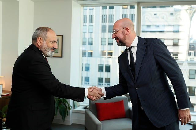 Премьер-министр Пашинян на встрече с Шарлем Мишелем подчеркнул необходимость адресной оценки относительно азербайджанской агрессии