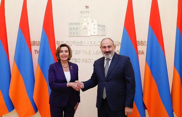 С Нэнси Пелоси мы обсудили вопросы, касающиеся повестки армяно-американских отношений. Никол Пашинян