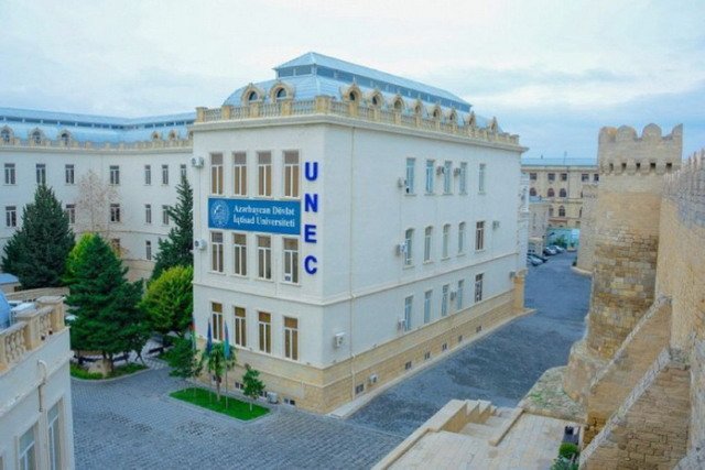 В Азербайджанском экономическом университете возобновлен курс «Армянский язык». АПА 