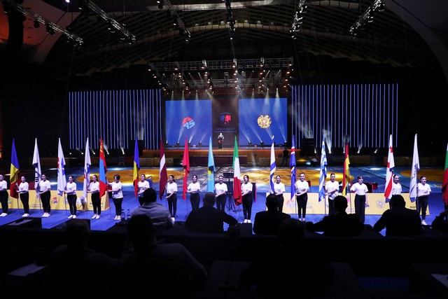 Армения завоевала 20 медалей на прошедшем в Ереване чемпионате мира по самбо среди подростков, юношей и молодежи