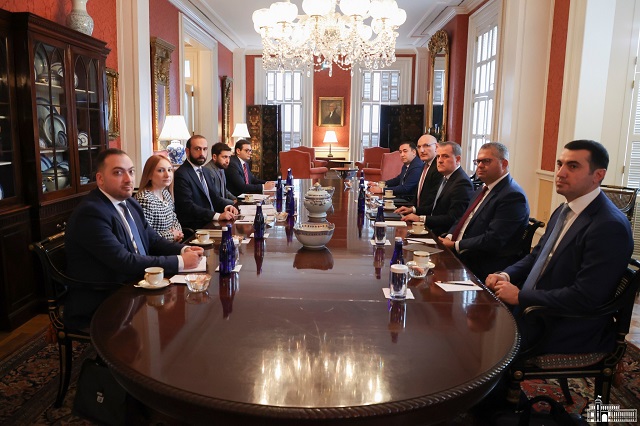 Состоялась встреча министра иностранных дел Армении, вице-заместителя госсекретаря США и министра иностранных дел Азербайджана