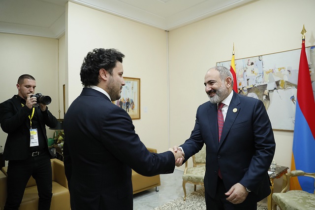 Премьер-министр Пашинян в Тунисе провел встречу с премьер-министром Черногории