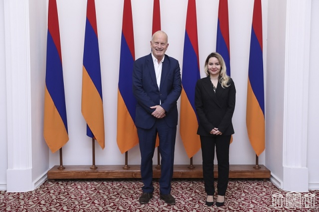 Сона Казарян встретилась с голландским политическим деятелем: подчеркнута важность установления мира в регионе