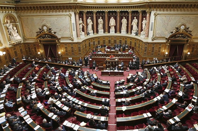 Сенат Франции принял резолюцию, осуждающую агрессивную политику Азербайджана