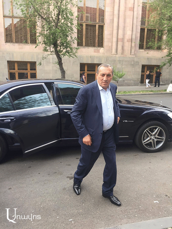 Франция отказала Армении в экстрадиции бывшего губернатора Сюника Сурика Хачатряна