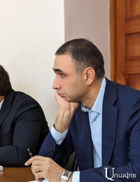 Никол Пашинян и его политическая сила имеют ярко выраженный антиарцахский подход: Аветик Чалабян