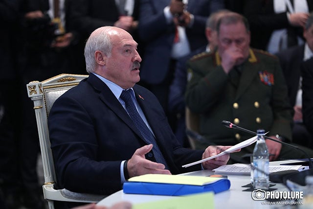 «Если рухнет Россия, то наше место под этими обломками». Полная речь Лукашенко о приоритетах белорусского председательства в ОДКБ