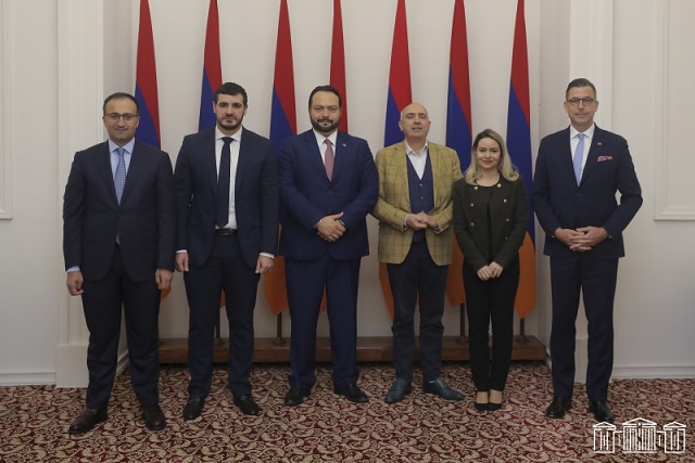 Депутаты Европарламента встретились с членами Постоянной комиссии НС по вопросам евроинтеграции: «Мы приехали в РА как друзья Армении»