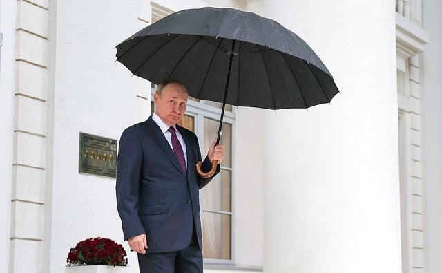 Не быть больше Путиным, чем сам Путин