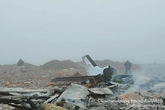 Летчики, погибшие в результате крушения самолета в Джарабере, являются гражданами России