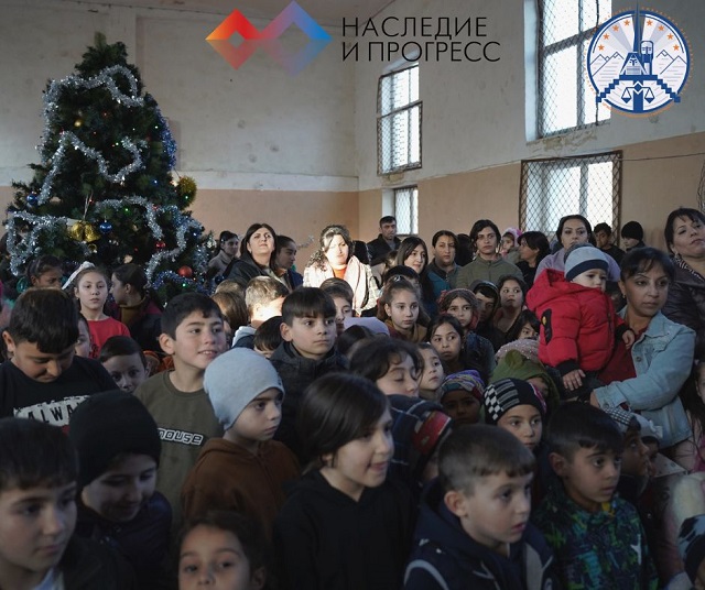 В приграничных сёлах Арцаха для детей были организованы новогодние мероприятия