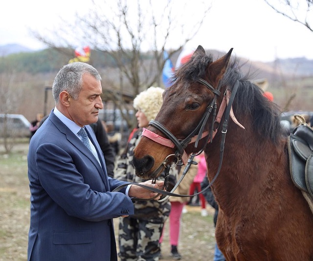 Эксперты прогнозируют новый виток борьбы за власть в Южной Осетии. JAMnews